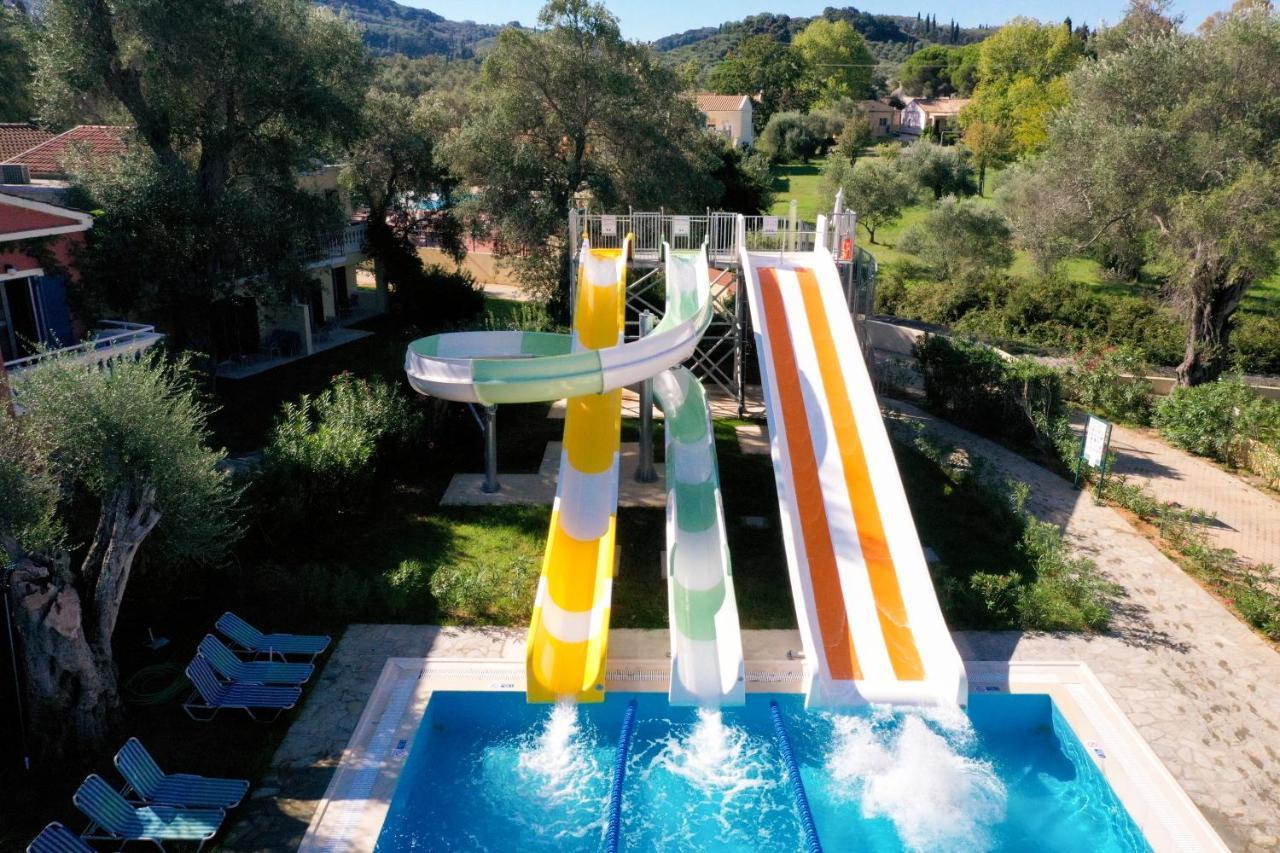 Sentido Apollo Palace Mesongí Exterior foto Water park in Greece