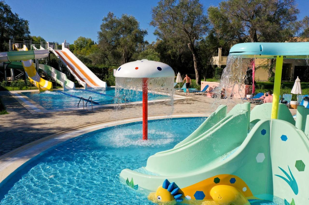 Sentido Apollo Palace Mesongí Exterior foto Water park in Greece
