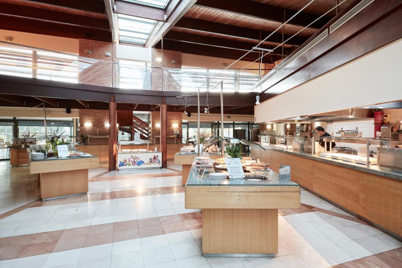 Sentido Apollo Palace Mesongí Exterior foto The buffet at the airport
